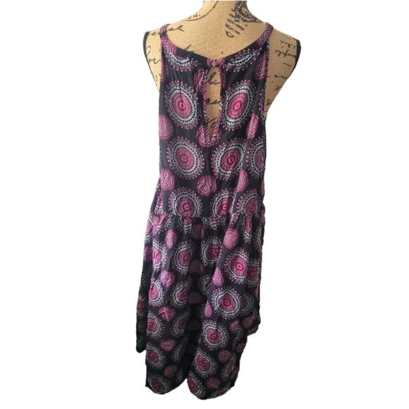 4X Torrid black, pink, and blue medallion print high low sleeveless sundress - Picture 4 of 6